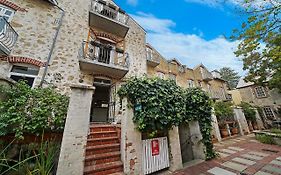 Fremantle Port Mill Bed & Breakfast - Unique Accommodation